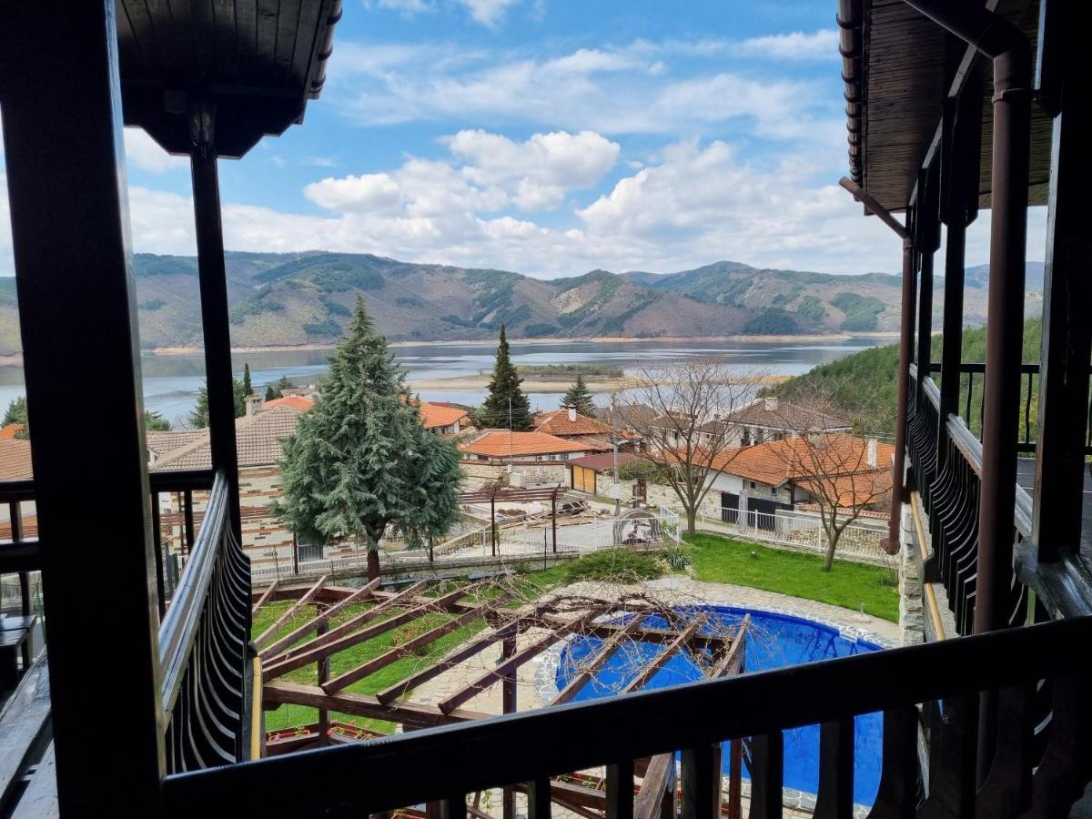 גלבטרצי Trifon Zarezan Family Hotel מראה חיצוני תמונה